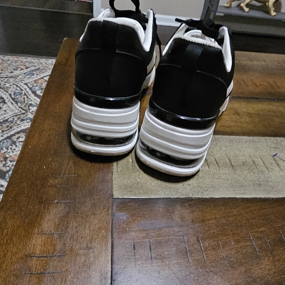 Skechers Women's Black and White Sneakers - Picture 7 of 10